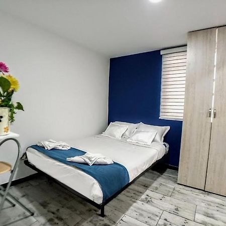 Apartasuites Bogota Romannoti מראה חיצוני תמונה